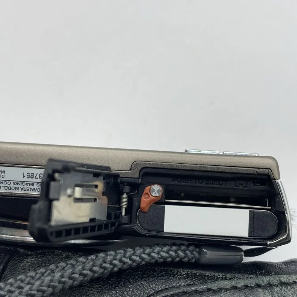 Olympus Stylus 1010 Black 10.1MP Digital Camera With Battery & Charger